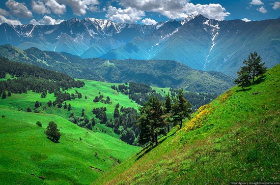 beautiful-scenery-of-the-mountain-ingushetia-russia-21-small.jpg