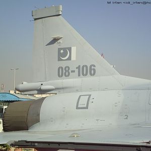JF-17_18
