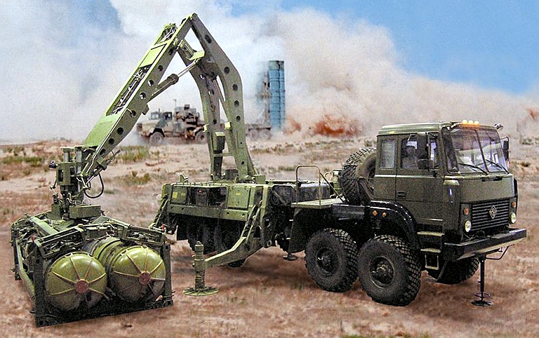 S-300PMU2-Ural-8x8-Transloader-1S.jpg