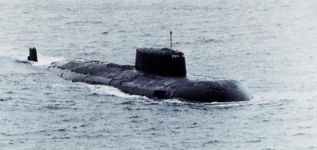 Oscar_class_submarine_2.JPG