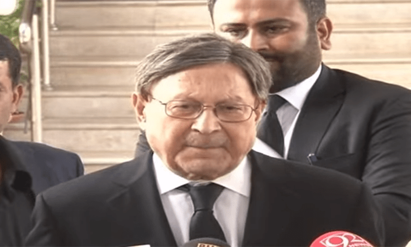  PPP lawyer Farooq H. Naek speaks to media outside the apex court. — screengrab