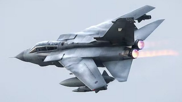 UK will train Ukrainian pilots, even though it cannot train its own - Tornado bomber fighter