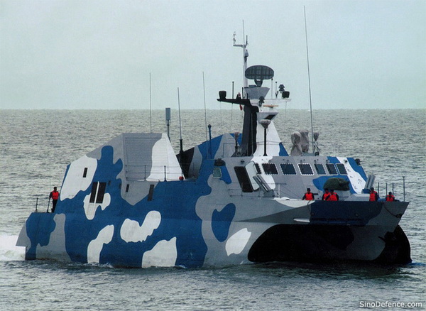 new-chinese-type-022-large-missile-craft
