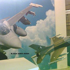 IDEAS 2005 - New Pakistani F-16s Models