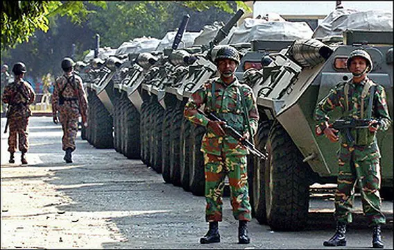BTR-80_Bangladesh_19122006_news_005.jpg