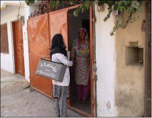 lady_health_worker_visits_a_home_in_pakistan.jpg