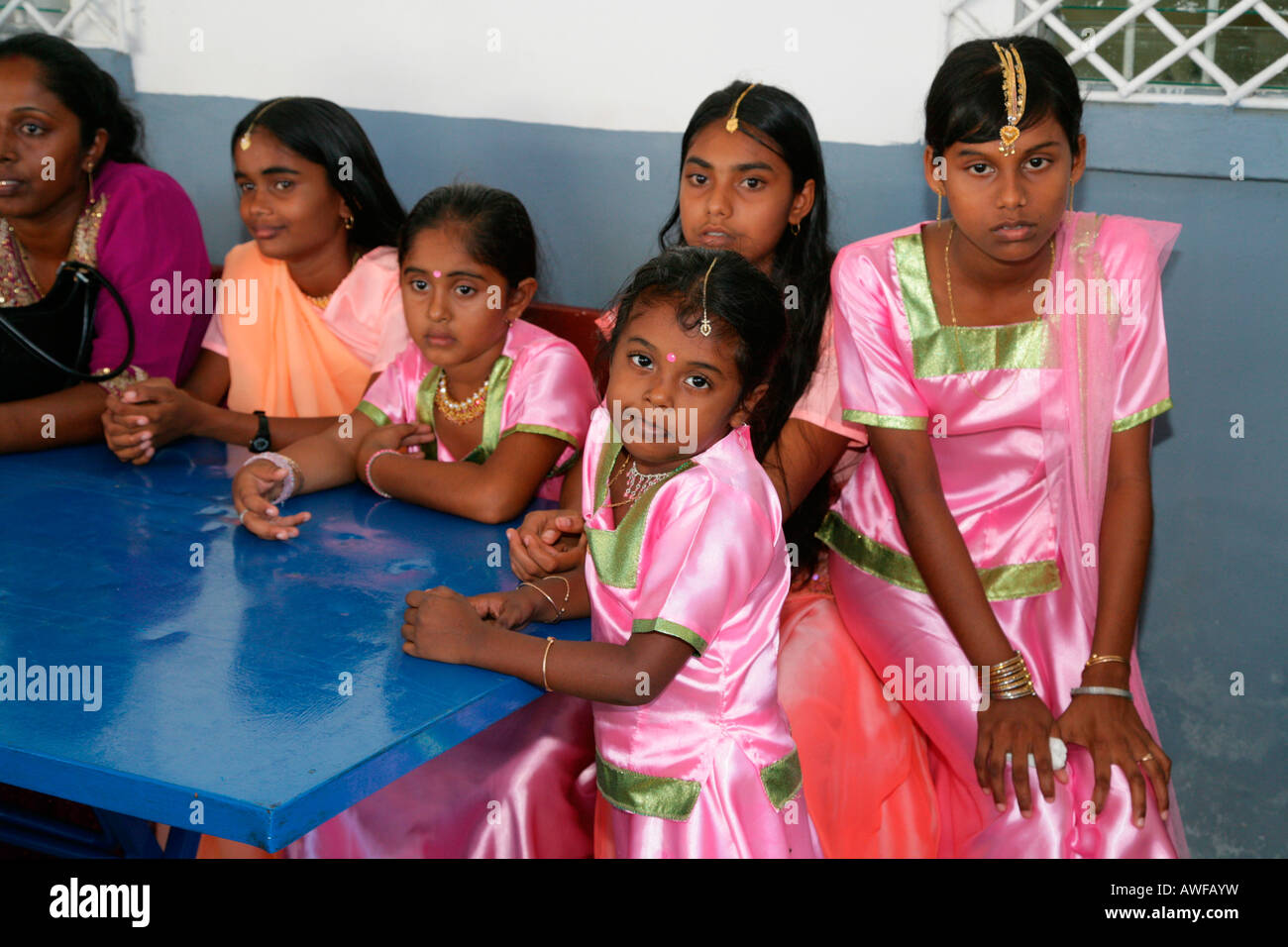 girls-of-indian-ethnicity-at-a-hindu-festival-in-georgetown-guyana-AWFAYW.jpg
