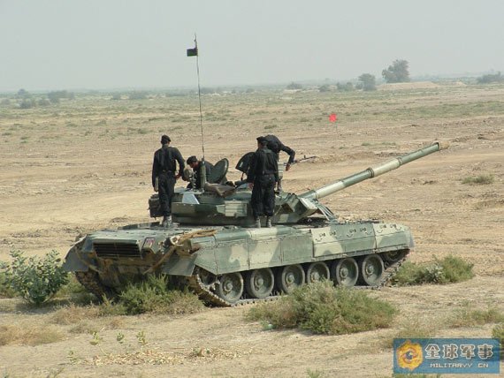 Indian_Army_T-72_main_battle_tank.jpg