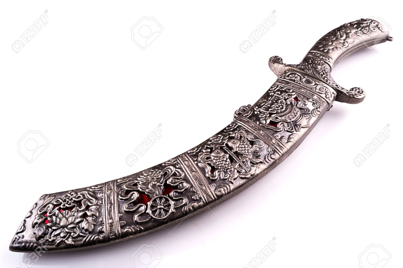 19375736-arabian-traditional-ancient-dagger.jpg
