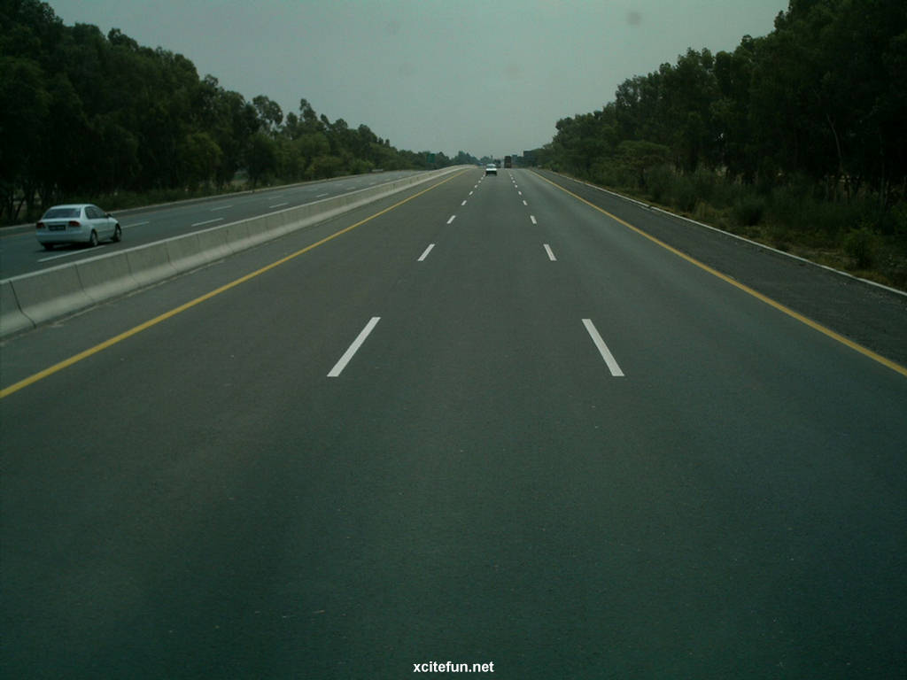 253513,xcitefun-motorway-pakistan-m-2-4.jpg