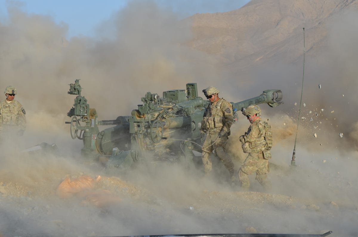 in-2005-the-marine-corps-began-fielding-the-m-777-which-was-9000-pounds-lighter-than-its-predecessor-the-m-198-howitzer.jpg