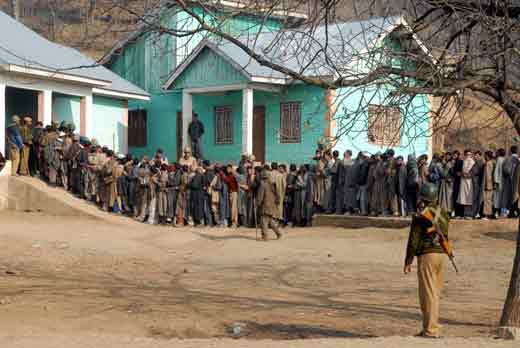 People-in-queue-outside-a-polling-booth-to-cast-their-vote-in-Ganderbal1.jpg