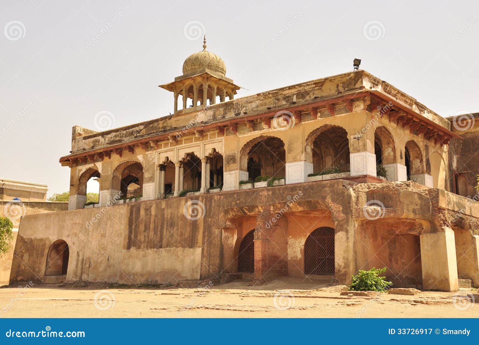 mughal-art-fort-pakistan-lahore-monument-located-eminence-northwest-corner-walled-city-citadel-33726917.jpg