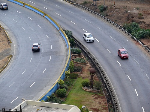 Mumbai-Pune-Expressway.jpg
