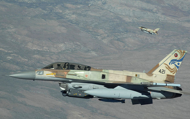 640px-Israeli_F-16s_at_Red_Flag.jpg