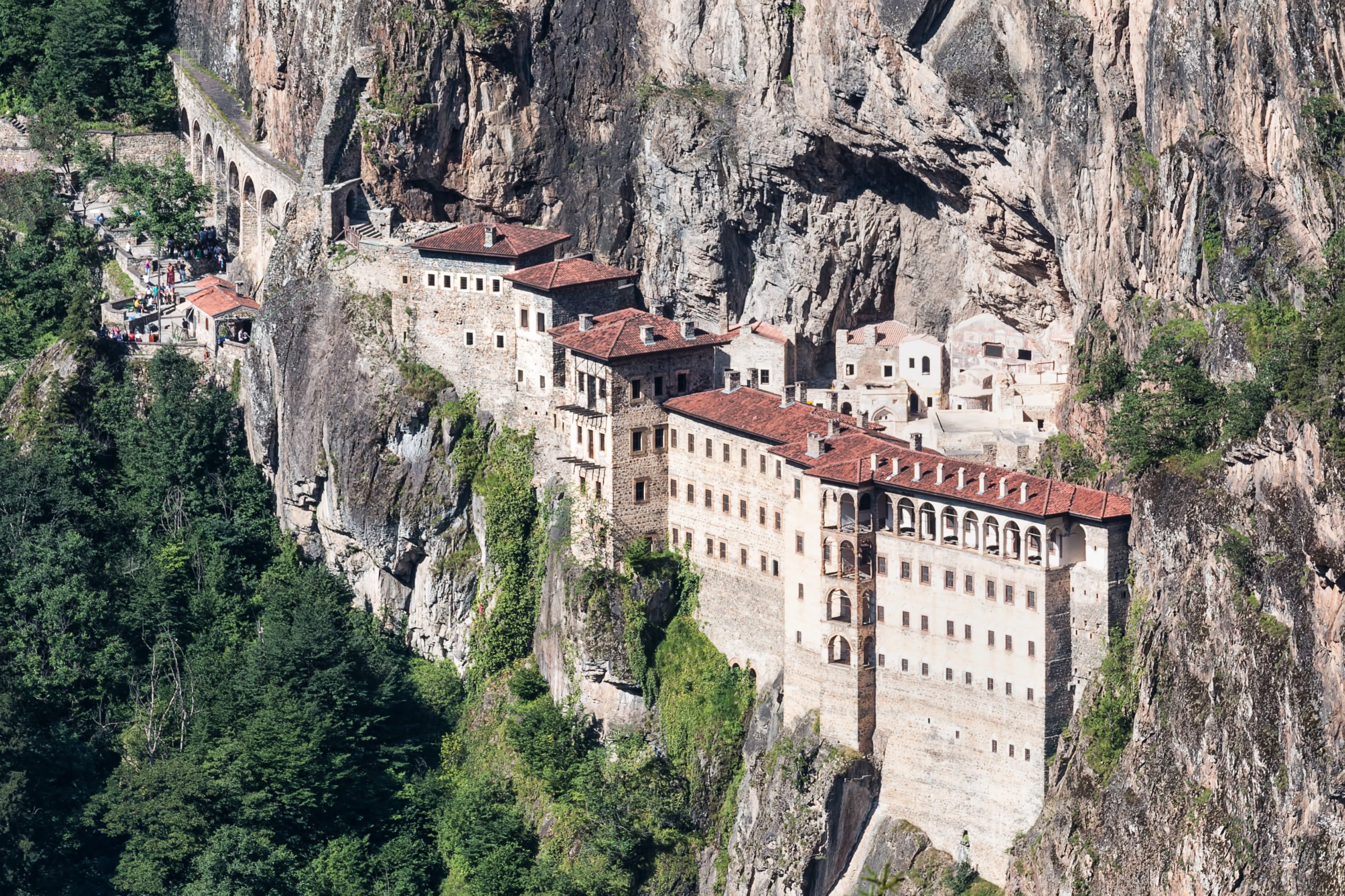 Admire-the-beincredible-Sumela-Monastery-on-the-Sumela-Monastery-Tour-from-Trabzon-scaled.jpg