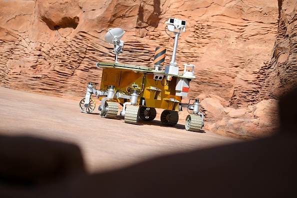 new-nasa-moon-rover-copies-chinese-mars-bot-experts-claim-how-similar-is-viper-and-zhurong.jpg