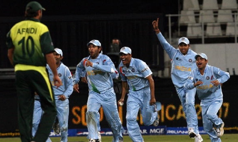 India celebrates after Pakistan misses its three attempts at the stumps in a bowl-out. — AFP/File