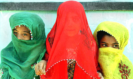 Iranian-children-in-veils-010.jpg