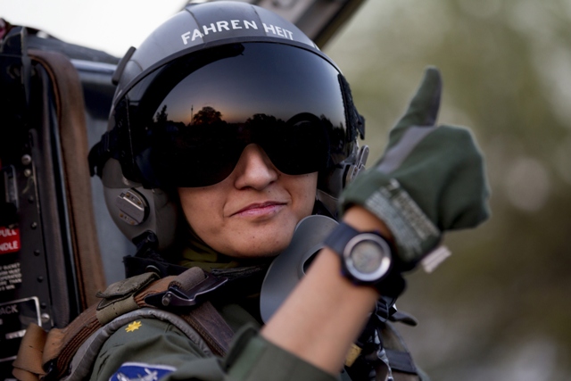 ayesha-farooq-female-fighter-pilot-paf.jpg