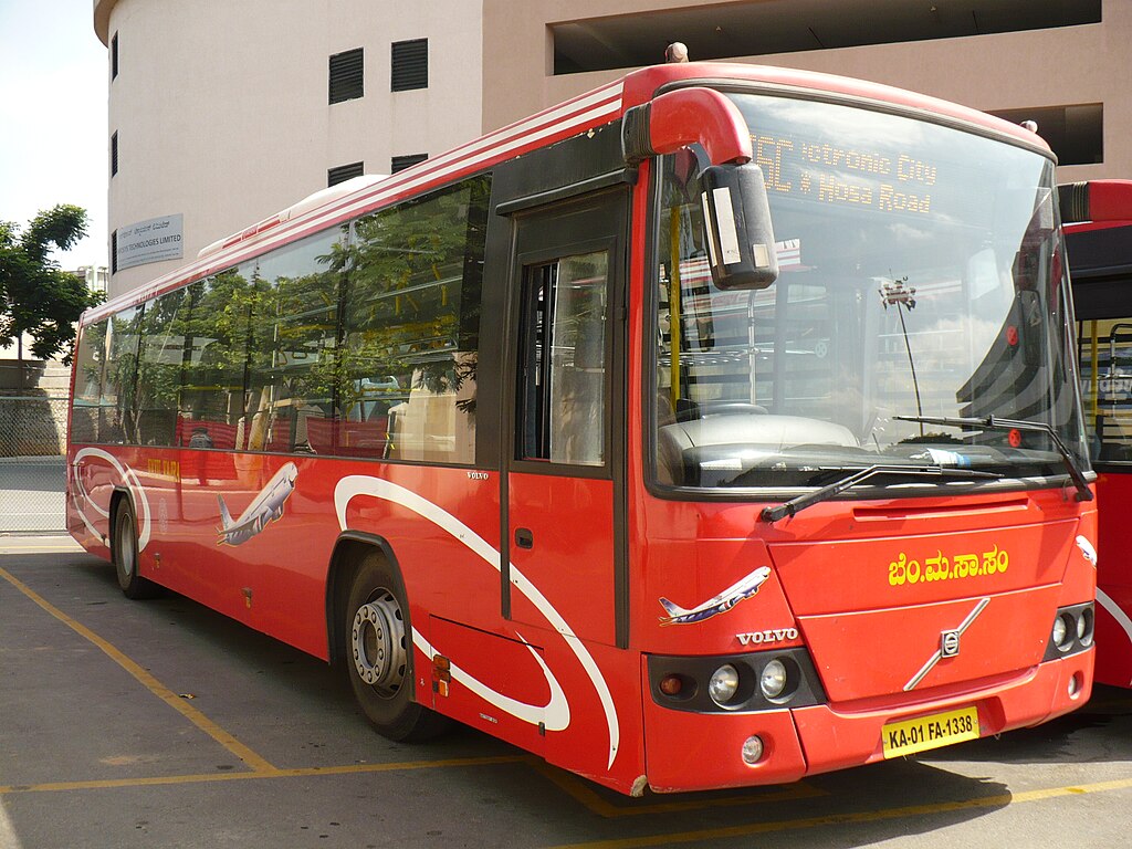 1024px-Bangalore_Metropolitan_Transport_Corporation_Volvo_B7RLE_bus%2C_India.jpg