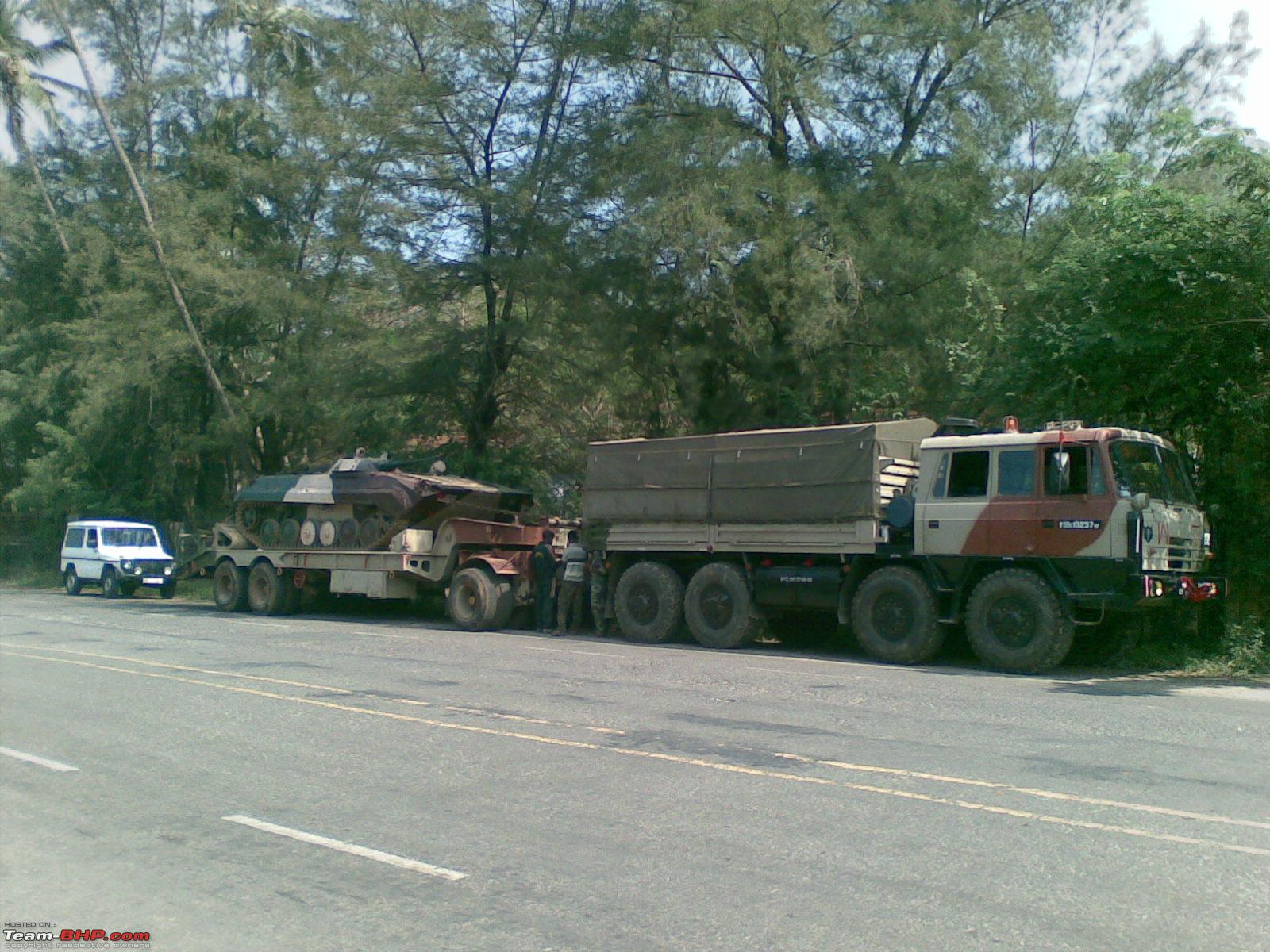 79377d1229244863-indian-armed-forces-army-navy-airforce-vehicle-thread-14122008-003-.jpg