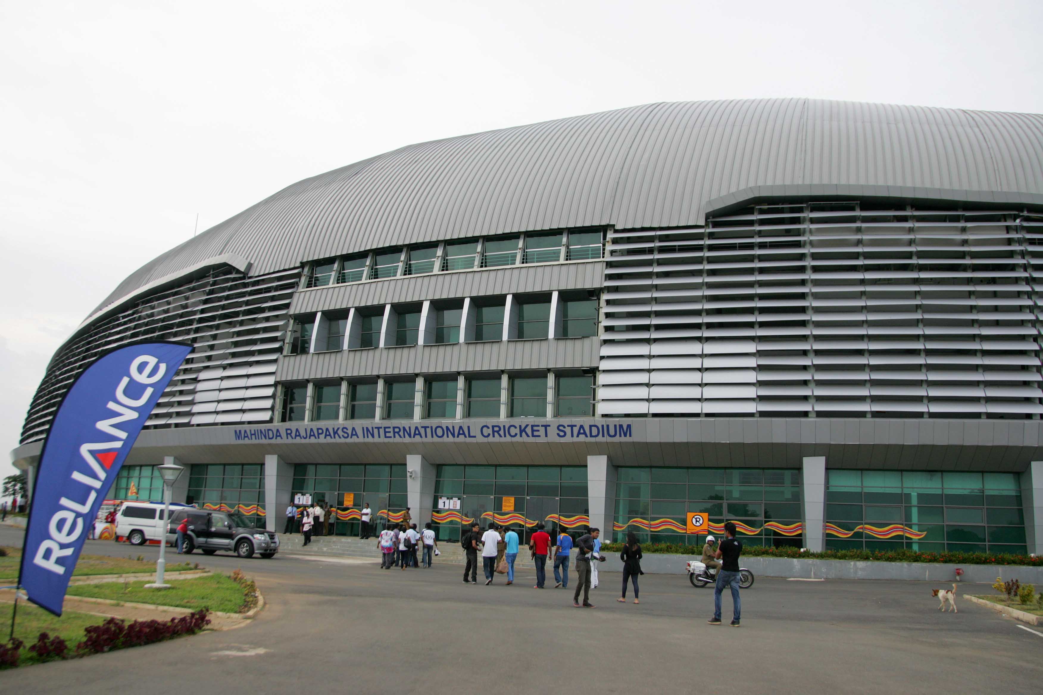 mahinda-rajapakse-stadium1.jpg