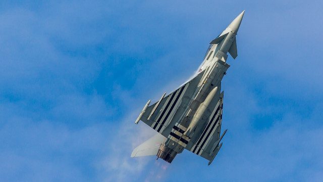 UK will train Ukrainian pilots, even though it cannot train its own - eurofighter typhoon