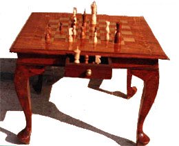 pic_pakistani-handicrafts_chess-table.jpg