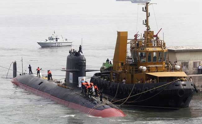 india-scorpene-submarine-ins-kalvari-reuters_650x400_41472010318.jpg