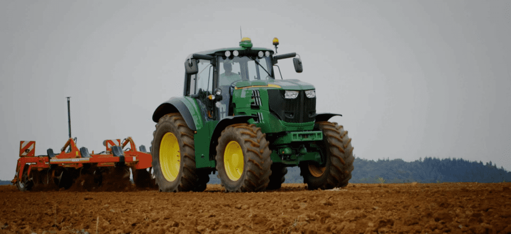 john-deer-electric-tractor-2-1024x469.png