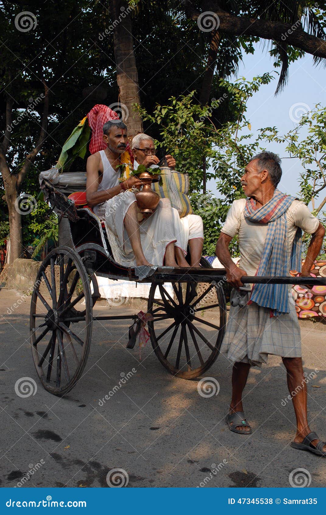 hand-pulled-rickshaws-kolkata-rickshaw-puller-hard-work-streets-calcutta-west-bengal-city-last-place-47345538.jpg
