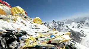 Piles of garbage on K2