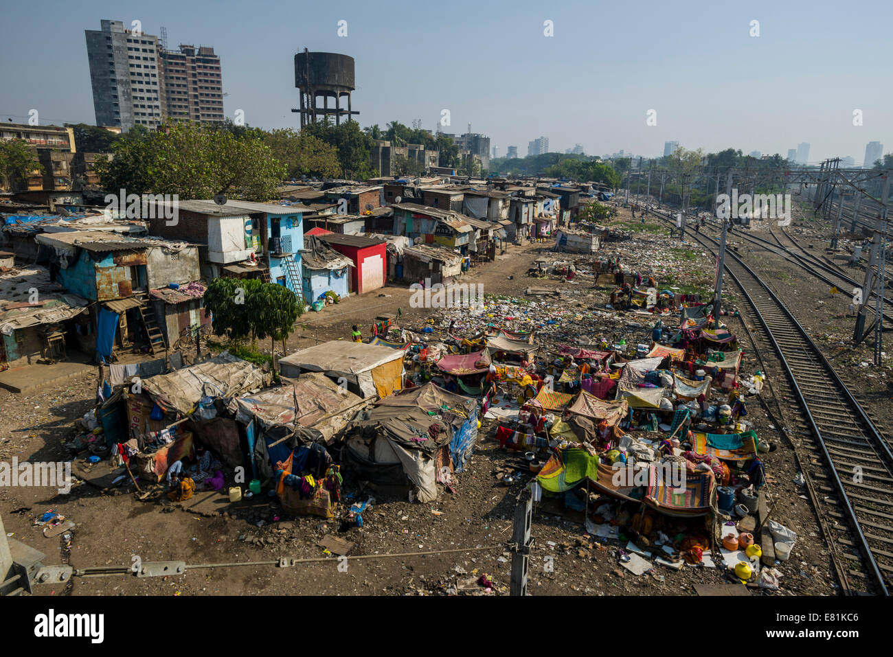 dharavi-slum-mumbai-maharashtra-india-E81KC6.jpg