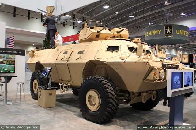 Commando_Select_4x4_Multimission_armoured_vehicle_AUSA_2014_defense_exhibition_Washington_DC_United_States_001.jpg