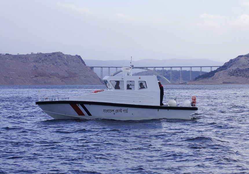 Aluminium_high_speed_patrol_boat_-_Patrol_101.jpg
