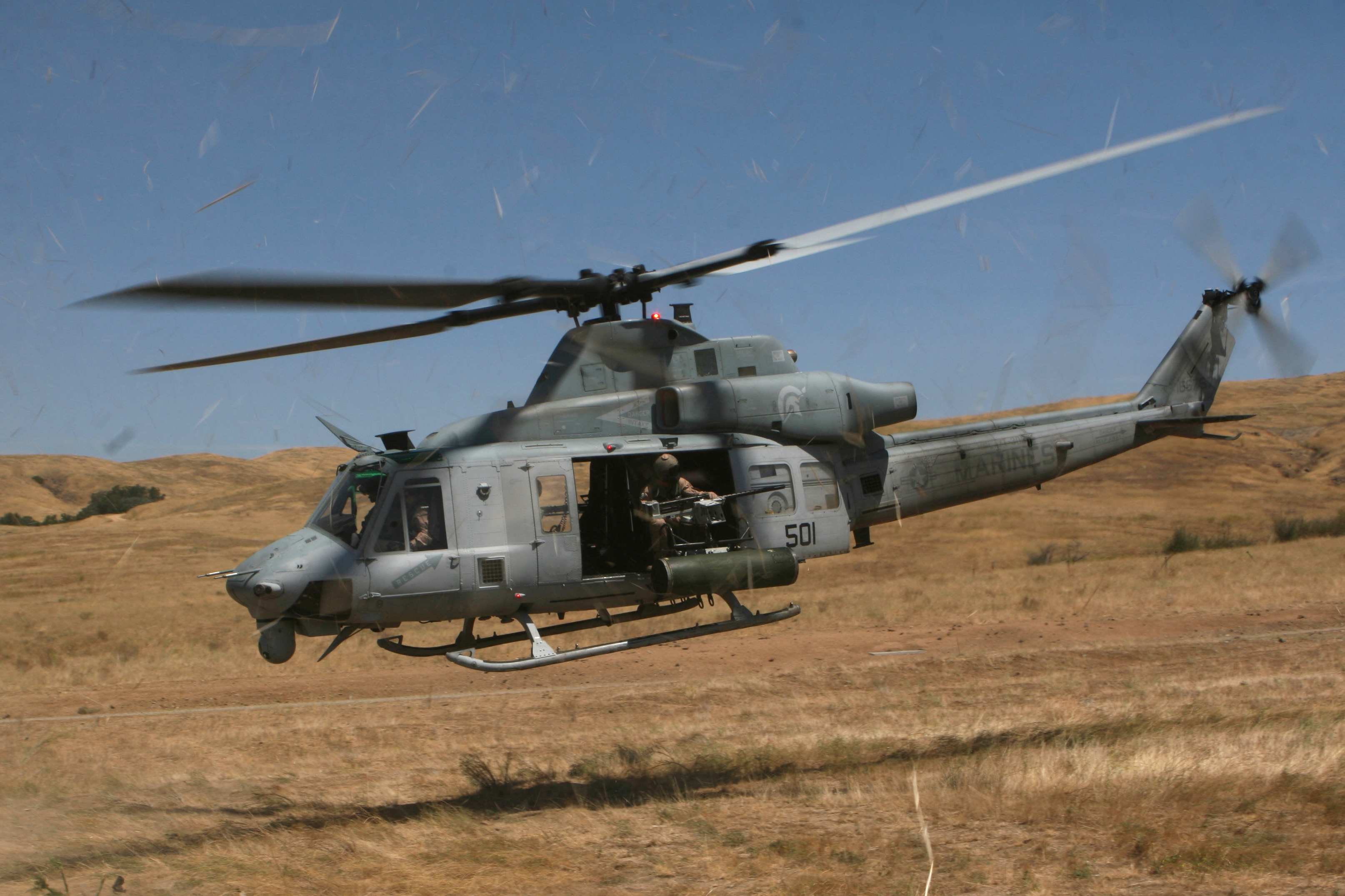 UH-1Y_HMLAT-303_Camp_Pendleton_2008.JPG