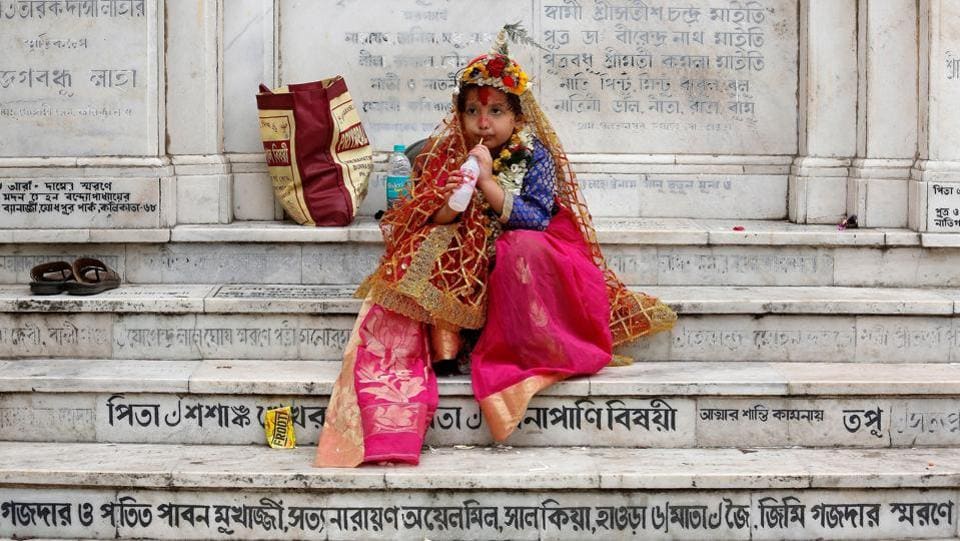 attending-dressed-rituals-navratri-festival-adyapeath-commemorate_7882c3a0-19f8-11e7-aa2a-1591876ff7cf.jpg