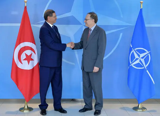 NATO_and_Tunisia_take_defence_cooperation_forward_640_001.jpg