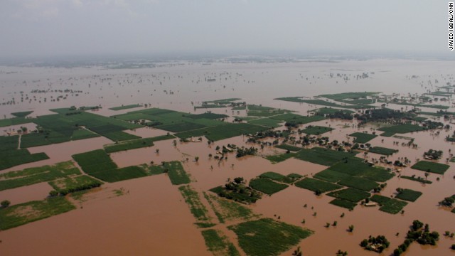 140912141443-pakistan-floods-5-horizontal-gallery.jpg