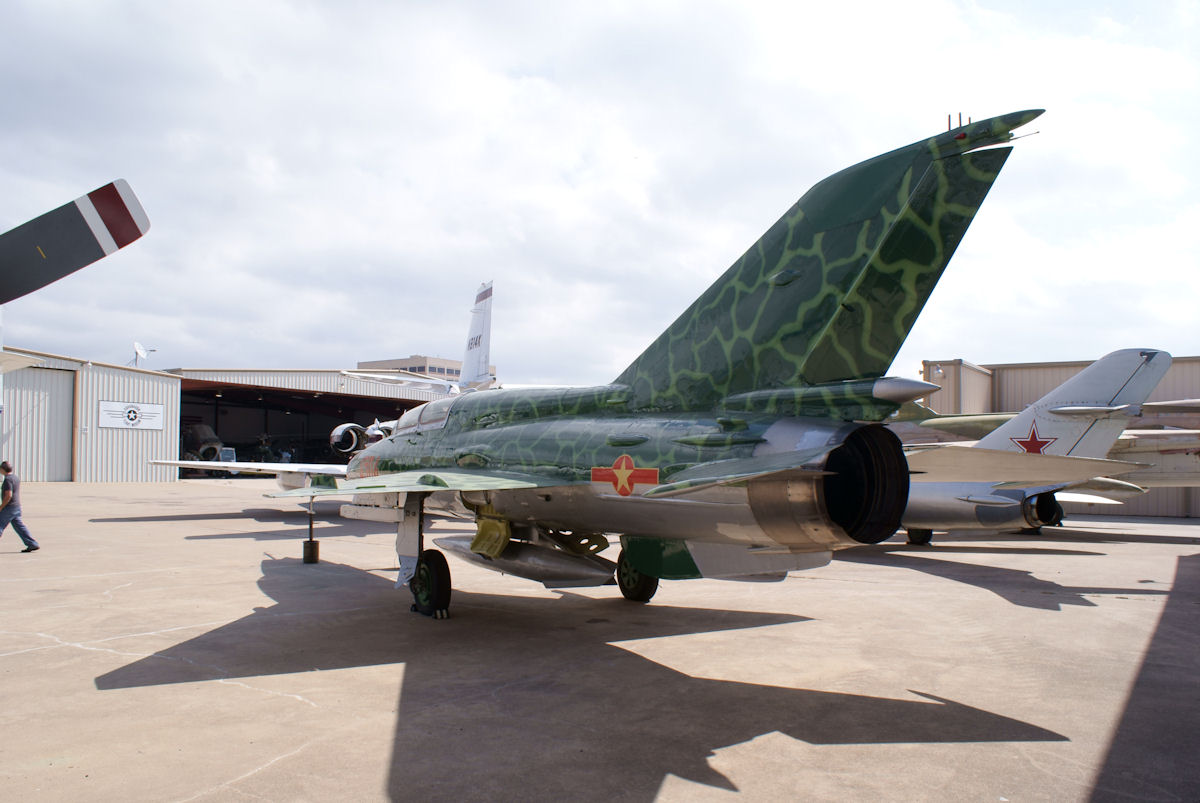 Mikoyan-Gurevich_MiG-21US_Mongol-B_LSideRear_CFM_7Oct2011_%2815302121356%29.jpg