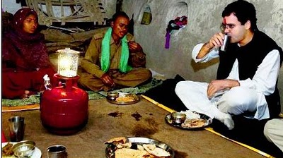 Rahul-Gandhi-eating-food-with-the-Dalit-Family-1.jpg