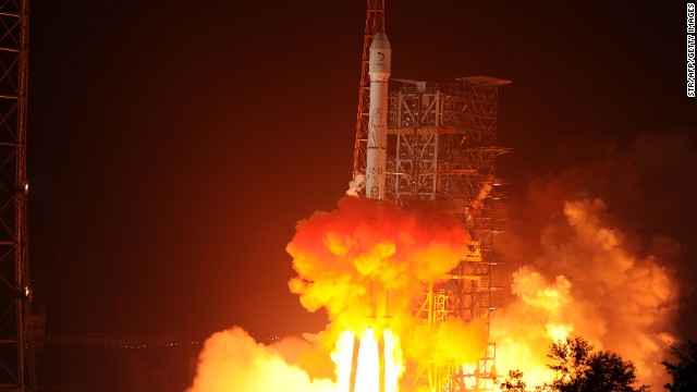 131201145735-01-china-moon-launch-story-top.jpg