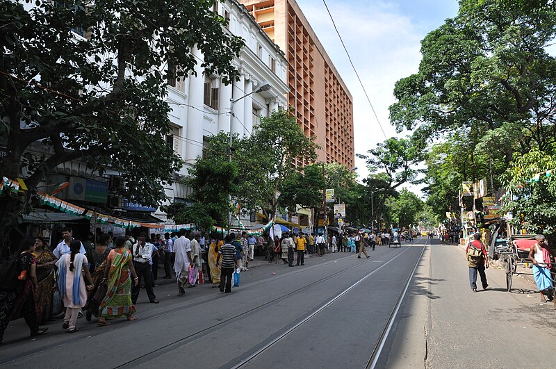 800px-College_Street_-_Kolkata_7397.JPG
