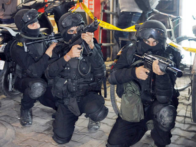 nsg-commandos-conduct-counter-terror-drill-at-delhi-metro-stations.jpg
