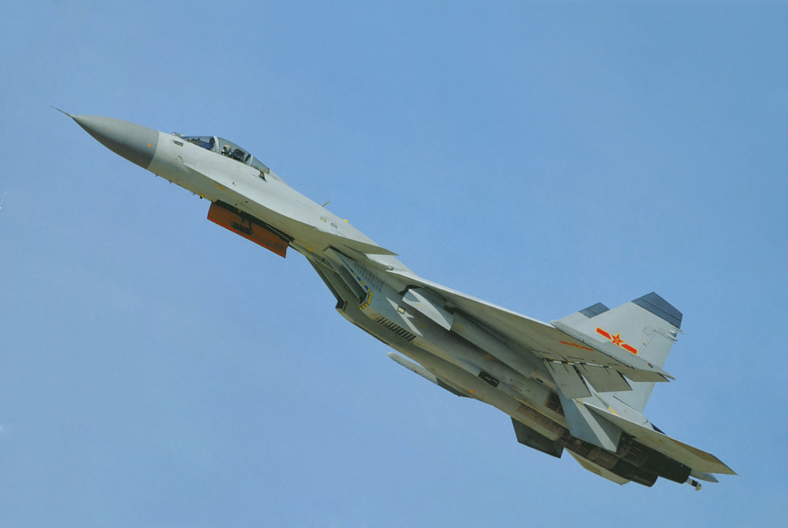 new+images+pictures+of+the+Chinese+J-15+Flying+Shark+naval+fighter+jet+and+Varyag+Aircraft+Carrier++takoff+operational+carrier+landing+missile+sd-10+pl-12+pl-10+%25282%2529.jpg