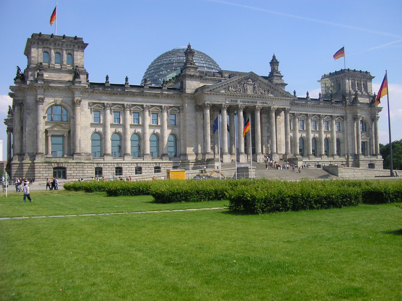 Free_Reichstag_left.jpg
