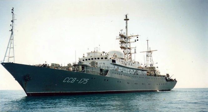 Russian_Viktor_Leonov_Spy_Ship.jpg