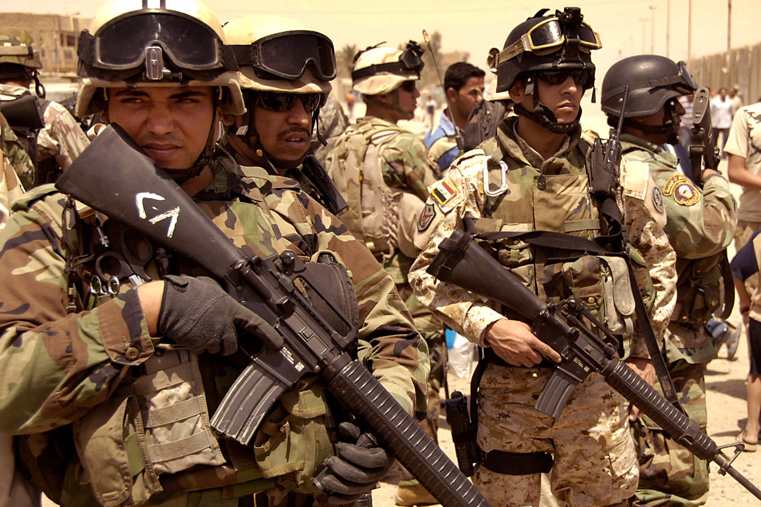iraqi+soldiers+m-16+arab+states.net.jpg