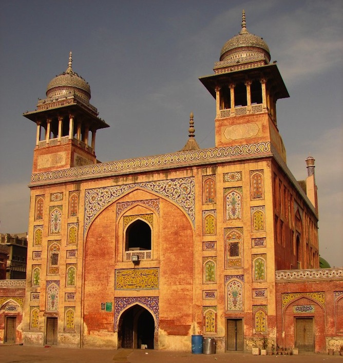 56-244537-wazir-khan-mosque.jpg